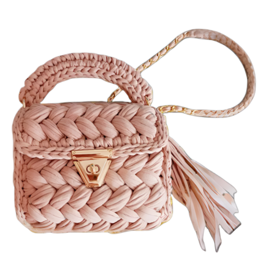 Vanilla Blush crochet bag with gold clasp - #FCEDE5 pastel luxury