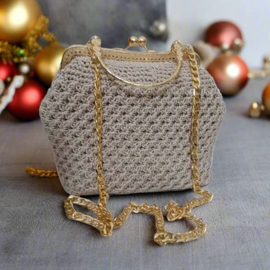 Love, Luxe & Milan - Shoulder bags, Handmade bags, Chic bags, Stylish bags, Elegant bags, Crossbody bags, Designer bags, Luxury bags, Fashion bags, Women's bags, Sustainable bags, Italian designer bags, French designer bags, Vintage handbags, Boho bags, Minimalist bags, Quilted bags, Personalized bags, Statement bags, Evening clutches, Eco-friendly bags, Handbags