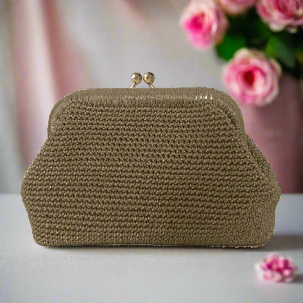Love, Luxe & Milan - Clutch bags, Clutches, Handmade bags, Chic bags, Stylish bags, Elegant bags, Designer bags, Luxury bags, Fashion bags, Women's bags, Sustainable bags, Italian designer bags, French designer bags, Vintage handbags, Boho bags, Minimalist bags, Quilted bags, Personalized bags, Statement bags, Evening clutches, Eco-friendly bags, Handbags