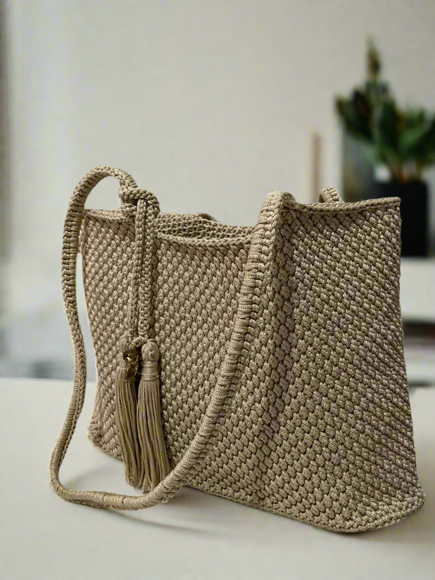 Love, Luxe & Milan - Shoulder bags, Handmade bags, Chic bags, Stylish bags, Elegant bags, Crossbody bags, Designer bags, Luxury bags, Fashion bags, Women's bags, Sustainable bags, Italian designer bags, French designer bags, Vintage handbags, Boho bags, Minimalist bags, Quilted bags, Personalized bags, Statement bags, Evening clutches, Eco-friendly bags, Handbags